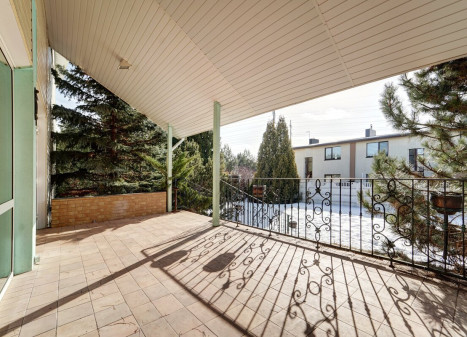 Parduodamas namas Ežero g., Antežerių k., Vilniaus r. sav., 375.76 m2 ploto, 2 aukštai