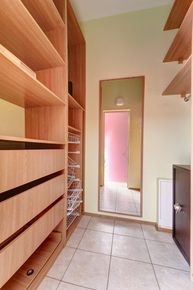 Parduodamas namas Ežero g., Antežerių k., Vilniaus r. sav., 375.76 m2 ploto, 2 aukštai 15