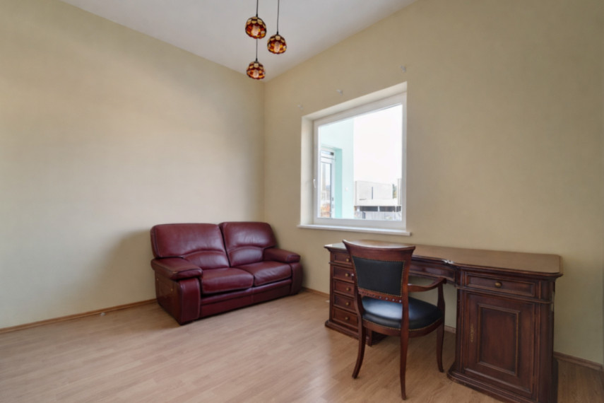 Parduodamas namas Ežero g., Antežerių k., Vilniaus r. sav., 375.76 m2 ploto, 2 aukštai 19