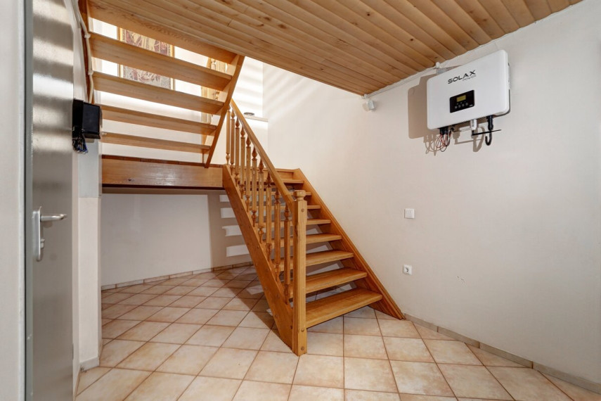 Parduodamas namas Ežero g., Antežerių k., Vilniaus r. sav., 375.76 m2 ploto, 2 aukštai 42