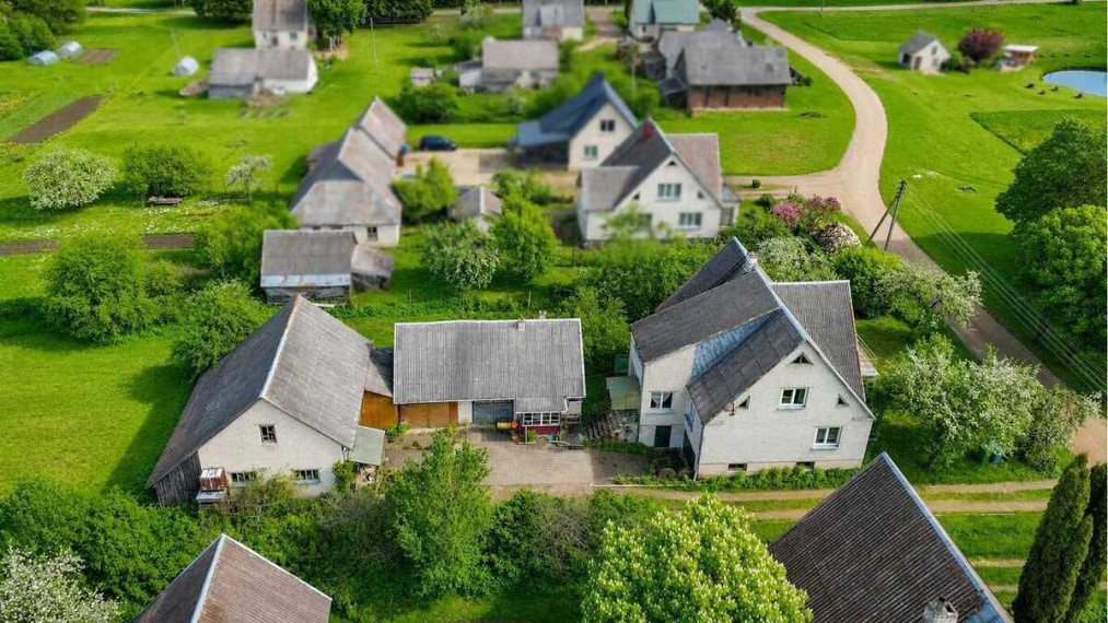 Parduodamas namas šalia ežero Žvejų g., Antanašės k. 17
