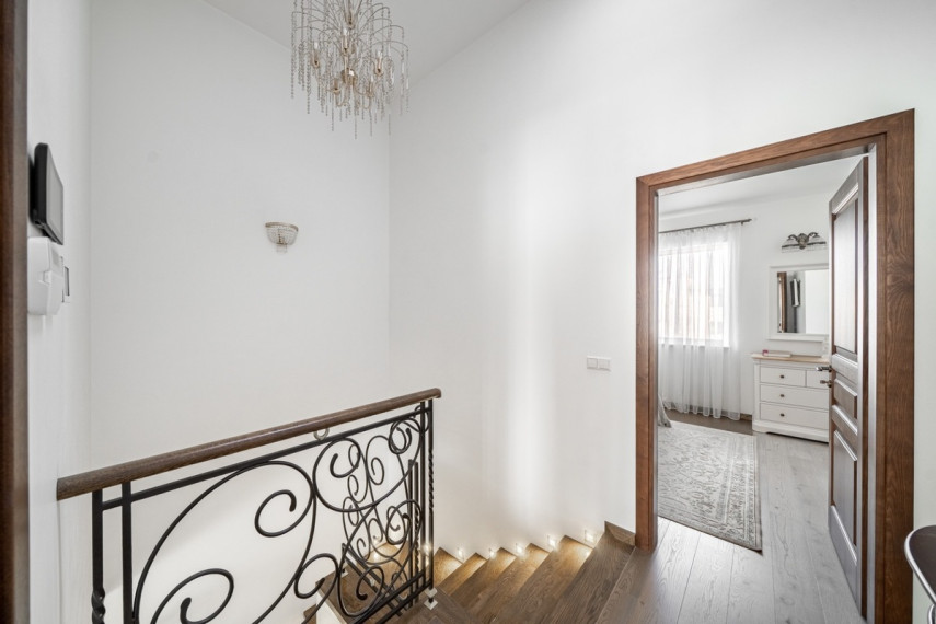 Parduodamas namas Žozefo Pusjė g., Vilniaus m., Vilniaus m. sav., 187 m2 ploto, 2 aukštai 12