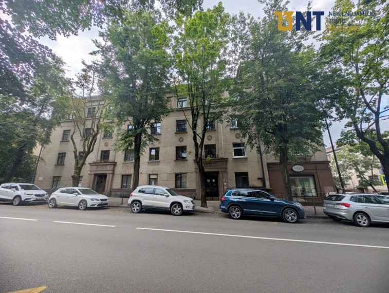 MODERNUS BIURAS CENTRE, 1 A., SU ATSKIRU ĮĖJIMU 1