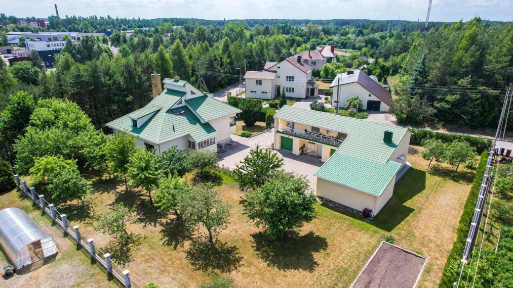 Parduodamas namas Vyšnių g., Molėtų m., Molėtų r. sav., 290.16 m2 ploto, 2 aukštai 26