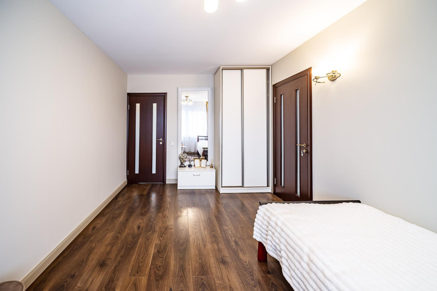 Parduodamas butas Šiaulių m., Šiaulių m. sav., 84.20 m² ploto 4 kambariai 10