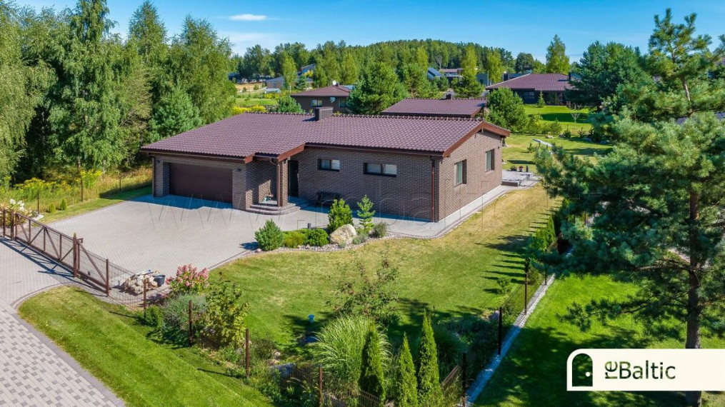 Parduodamas namas Astrų g., Lindiniškių k., Vilniaus r. sav., 224.08 m2 ploto, 1 aukštai 3