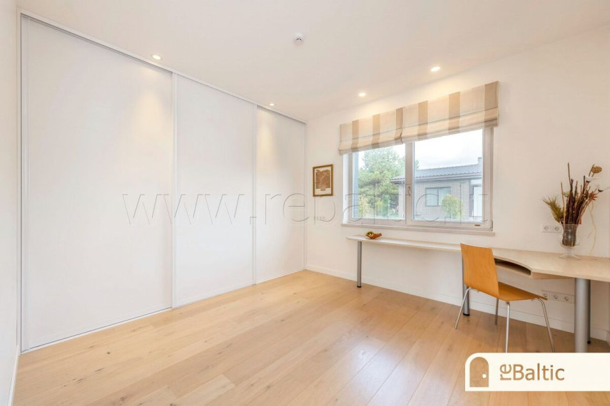 Parduodamas namas Astrų g., Lindiniškių k., Vilniaus r. sav., 224.08 m2 ploto, 1 aukštai 22