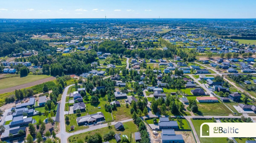 Parduodamas namas Astrų g., Lindiniškių k., Vilniaus r. sav., 224.08 m2 ploto, 1 aukštai 42