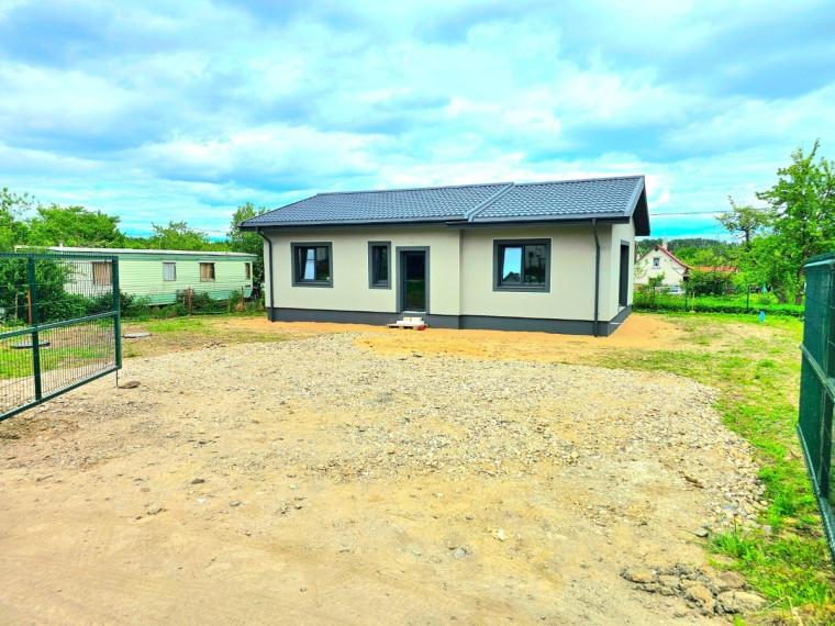 Parduodamas namas Salininkų Sodų 5-oji g., Vilniaus m., Vilniaus m. sav., 80 m2 ploto, 1 aukštai 1