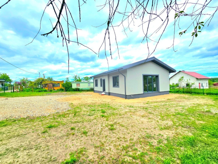 Parduodamas namas Salininkų Sodų 5-oji g., Vilniaus m., Vilniaus m. sav., 80 m2 ploto, 1 aukštai 6