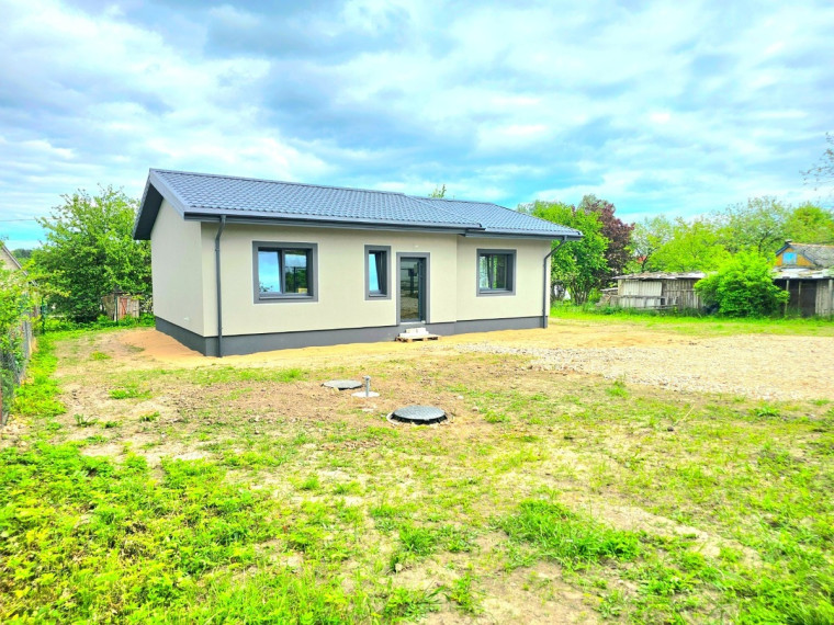 Parduodamas namas Salininkų Sodų 5-oji g., Vilniaus m., Vilniaus m. sav., 80 m2 ploto, 1 aukštai 12