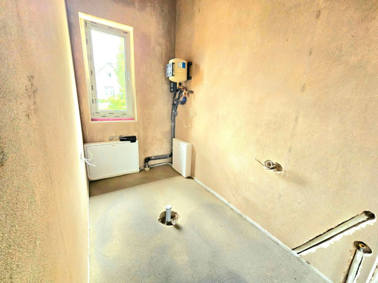 Parduodamas namas Salininkų Sodų 5-oji g., Vilniaus m., Vilniaus m. sav., 80 m2 ploto, 1 aukštai 27