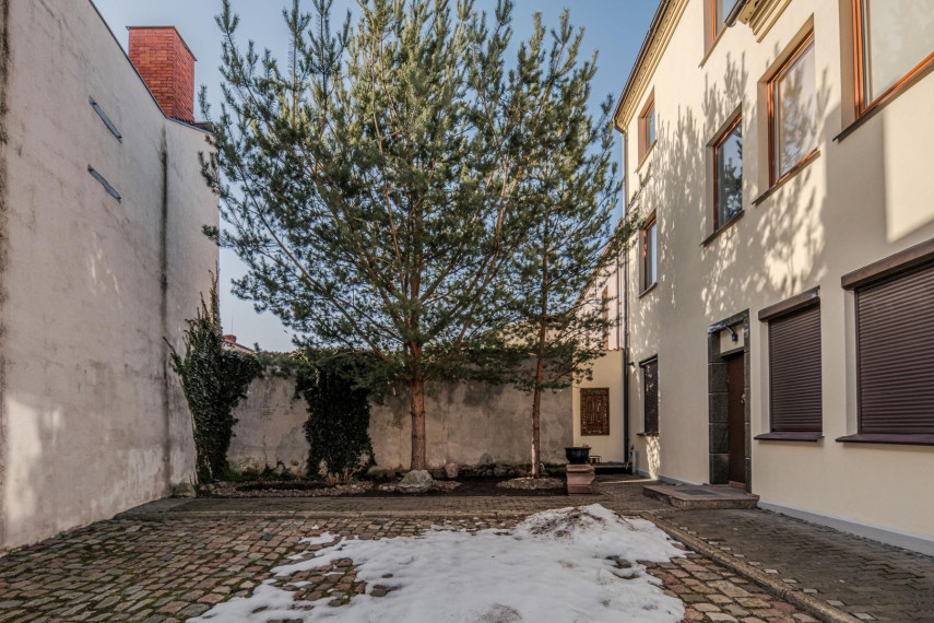 Parduodamas namas Daržų g., Senamiestis, Klaipėdos m., Klaipėdos m. sav., 170.00 m² ploto 8 kambariai 11