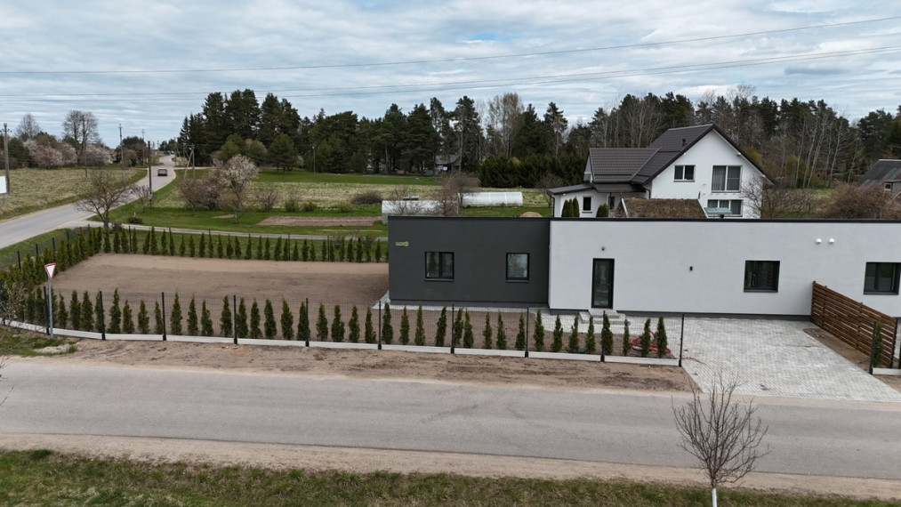 Parduodamas namas Balsiškių g., Ąžuolinės k., Vilniaus r. sav., 98.98 m2 ploto, 1 aukštai 10