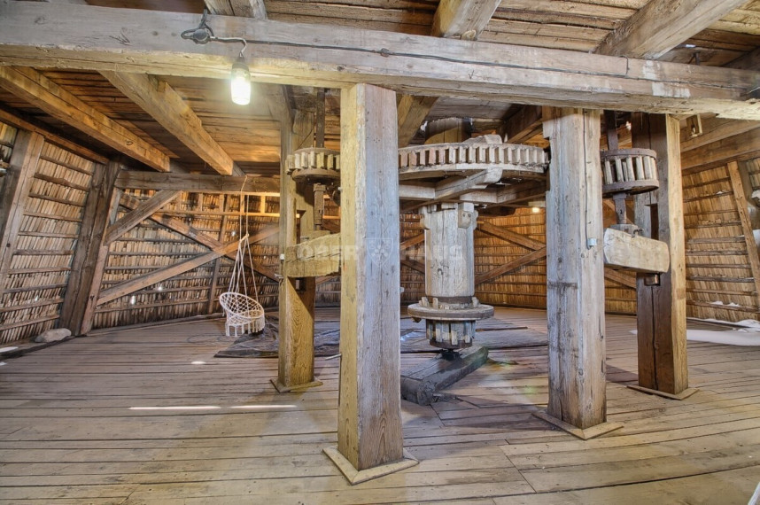 Parduodamas namas Stoties g., Meškuičių mstl., Šiaulių r. sav., 363.09 m2 ploto, 5 aukštai 13