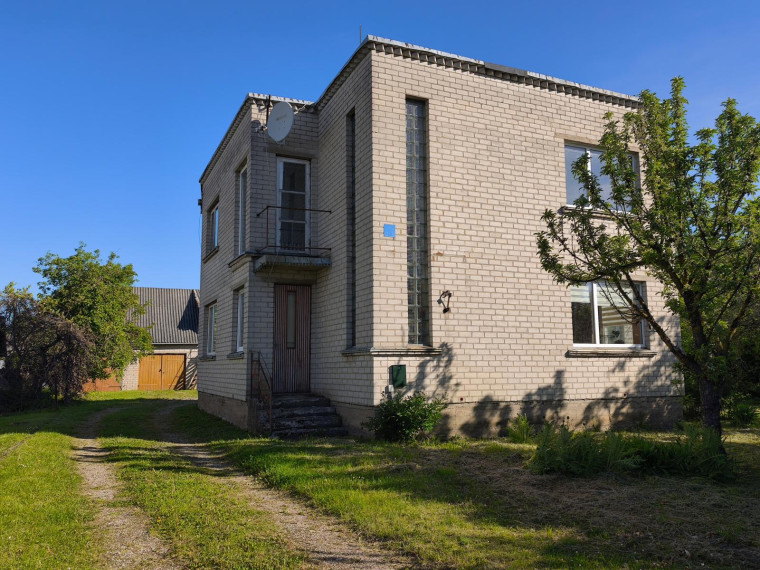 Parduodamas namas Svėdasų mstl., Anykščių r. sav., 170.00 m² ploto 5 kambariai 3