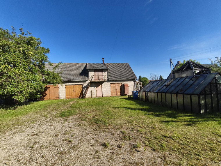 Parduodamas namas Svėdasų mstl., Anykščių r. sav., 170.00 m² ploto 5 kambariai 11