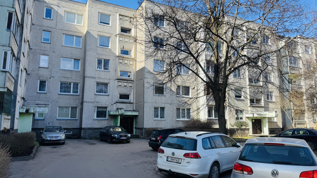 Nuomojamas butas Šarkuvos g., Šilainiai, Kauno m., Kauno m. sav., 59.32 m² ploto 3 kambariai 1