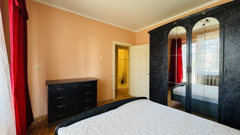 Nuomojamas butas Šarkuvos g., Šilainiai, Kauno m., Kauno m. sav., 59.32 m² ploto 3 kambariai 14