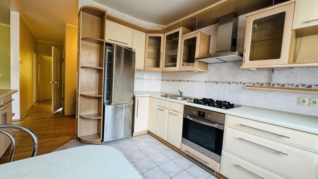 Nuomojamas butas Šarkuvos g., Šilainiai, Kauno m., Kauno m. sav., 59.32 m² ploto 3 kambariai 3