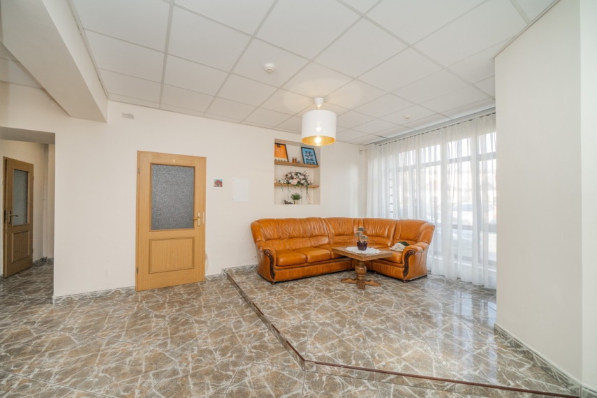 Parduodamos administracinės patalpos Karmelitų g., Vilniaus m., Vilniaus m. sav., 149.15 m2 ploto 4