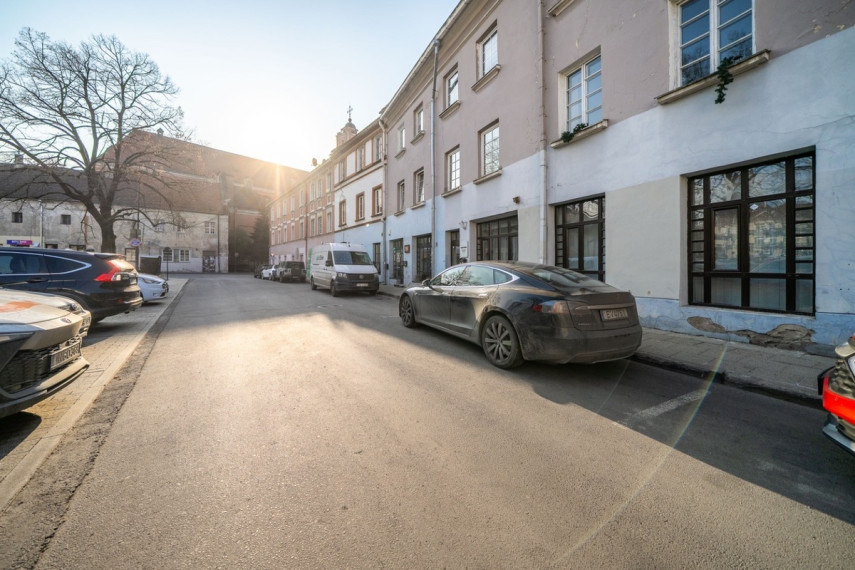 Parduodamos administracinės patalpos Karmelitų g., Vilniaus m., Vilniaus m. sav., 149.15 m2 ploto 25