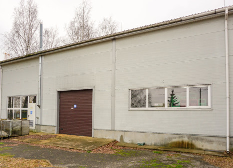 Parduodamos administracinės, gamybinės, kitos paskirties, sandėliavimo patalpos Taikos g., Fermos k., Panevėžio r. sav., 1990 m2 ploto Parduodamos administracinės, gamybinės, kitos paskirties, sandėliavimo patalpos Taikos g., Fermos k., Panevėžio r. sav., 1990 m2 ploto