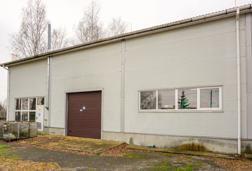 Parduodamos administracinės, gamybinės, kitos paskirties, sandėliavimo patalpos Taikos g., Fermos k., Panevėžio r. sav., 1990 m2 ploto 1