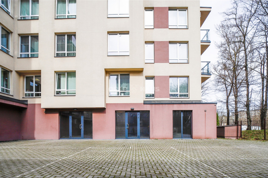 Parduodamos administracinės, kitos paskirties patalpos Dzūkų g., Naujininkai, Vilniaus m., Vilniaus m. sav., 248.14 m2 ploto 4