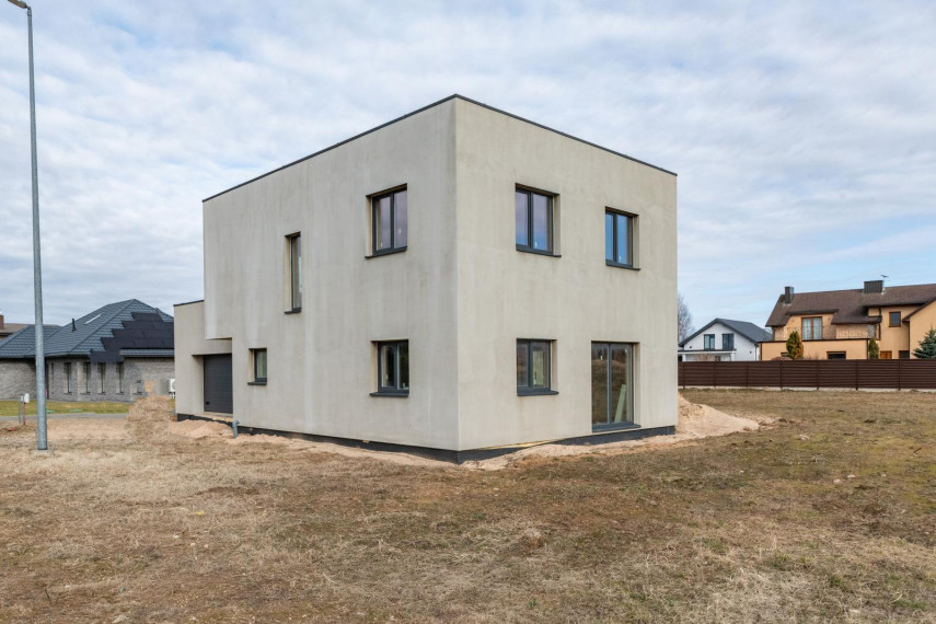 Parduodamas namas Svajonių g., Jakštaičiukų k., Šiaulių r. sav., 184.02 m² ploto 4 kambariai 5
