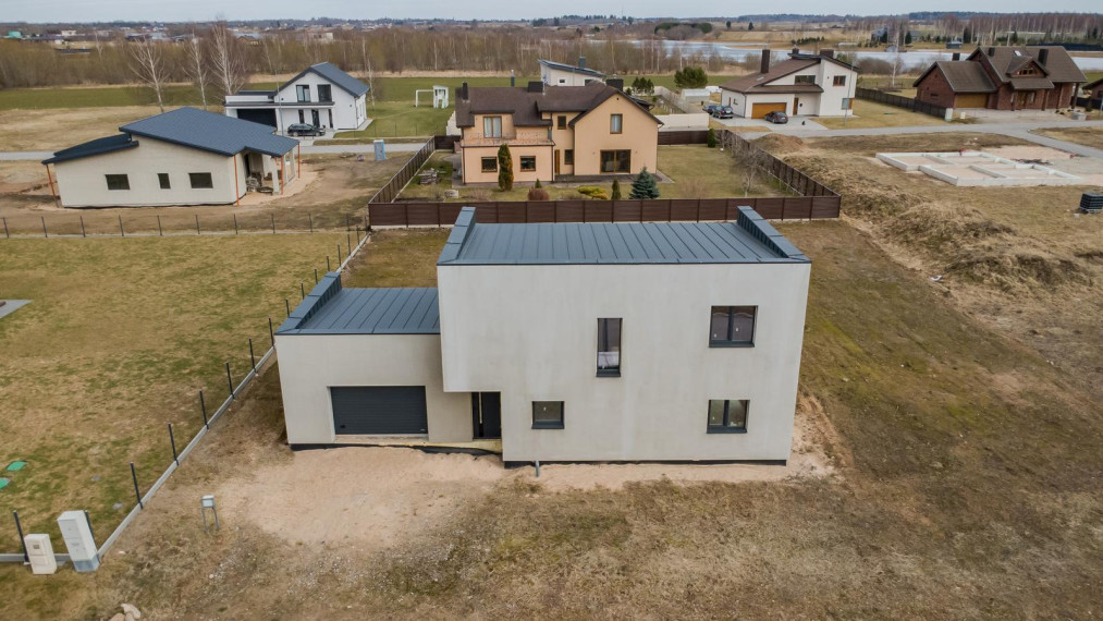 Parduodamas namas Svajonių g., Jakštaičiukų k., Šiaulių r. sav., 184.02 m² ploto 4 kambariai 8