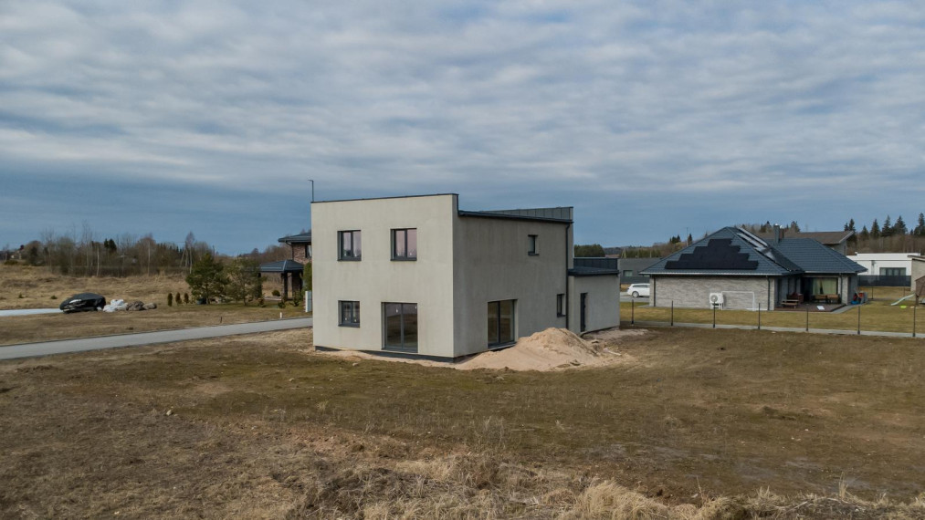 Parduodamas namas Svajonių g., Jakštaičiukų k., Šiaulių r. sav., 184.02 m² ploto 4 kambariai 9