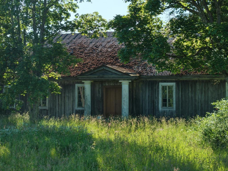 Parduodamas namas Savičiūnų k., Anykščių r. sav., 420.00 m² ploto 5 kambariai 1