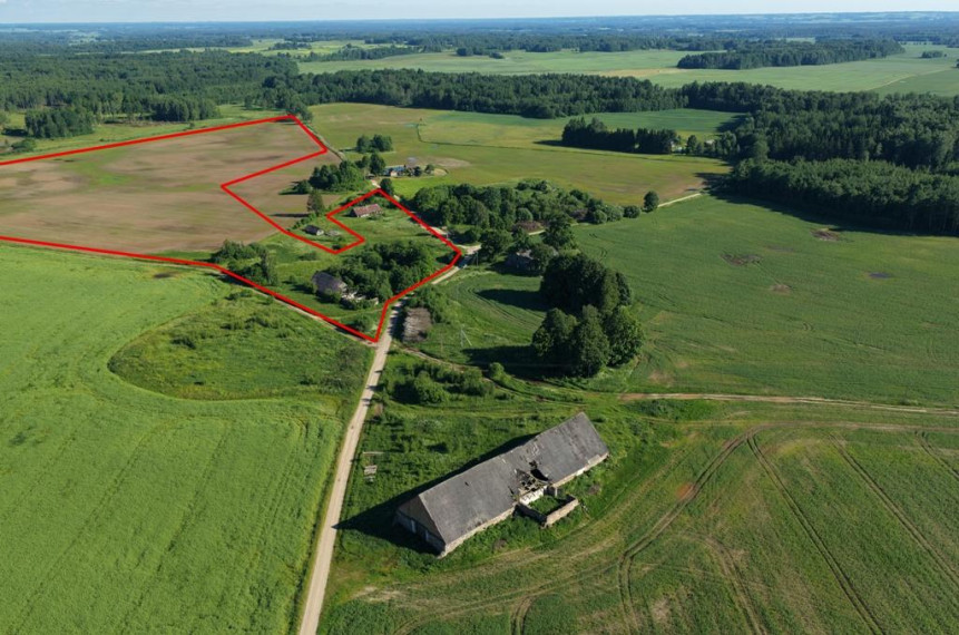 Parduodamas namas Savičiūnų k., Anykščių r. sav., 420.00 m² ploto 5 kambariai 6