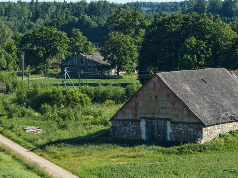 Parduodamas namas Savičiūnų k., Anykščių r. sav., 420.00 m² ploto 5 kambariai 15
