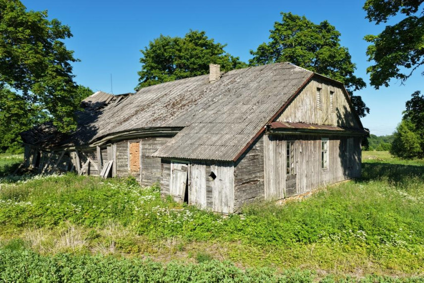 Parduodamas namas Savičiūnų k., Anykščių r. sav., 420.00 m² ploto 5 kambariai 18
