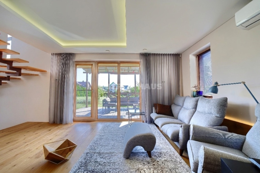 Parduodamas namas Drevininkų g., Trakų Vokė, Vilniaus m., Vilniaus m. sav., 170.84 m2 ploto, 2 aukštai 4