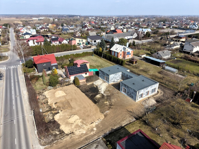 PARDUODAMI SUBLOKUOTI NAMAI KANAPINSKO G., KĖDAINIUOSE 6
