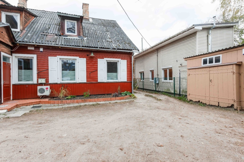 Parduodamas butas Kęstučio g., Žvėrynas, Vilniaus m., Vilniaus m. sav., 20 m2 ploto, 1 kambariai 12