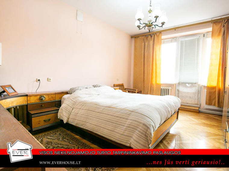 Parduodamas namas A. Mackevičiaus g., Žaliakalnis, Kauno m., Kauno m. sav., 273.59 m² ploto 7 kambariai 2