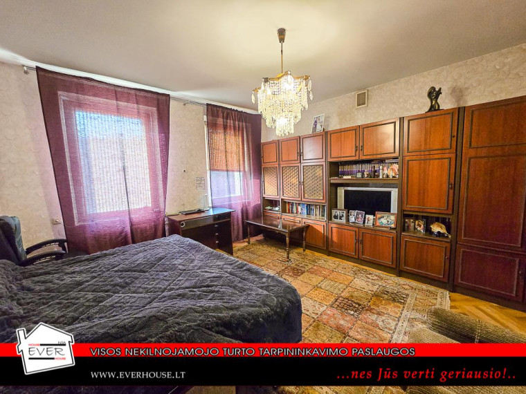 Parduodamas namas A. Mackevičiaus g., Žaliakalnis, Kauno m., Kauno m. sav., 273.59 m² ploto 7 kambariai 13