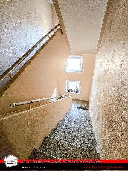 Parduodamas namas A. Mackevičiaus g., Žaliakalnis, Kauno m., Kauno m. sav., 273.59 m² ploto 7 kambariai 14