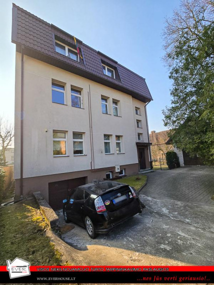 Parduodamas namas A. Mackevičiaus g., Žaliakalnis, Kauno m., Kauno m. sav., 273.59 m² ploto 7 kambariai 22
