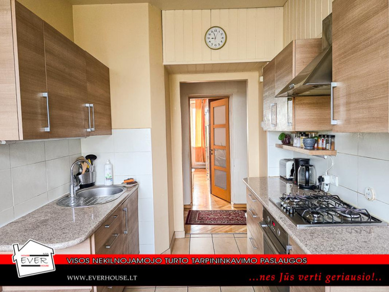 Parduodamas namas A. Mackevičiaus g., Žaliakalnis, Kauno m., Kauno m. sav., 273.59 m² ploto 7 kambariai 8