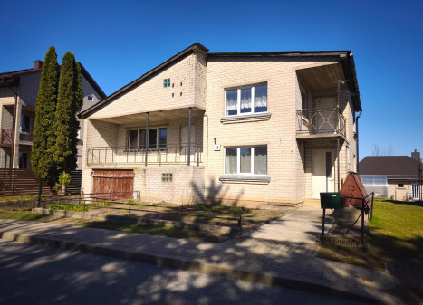 Parduodamas namas Švyturio g., Anykščių m., Anykščių r. sav., 124.00 m² ploto 4 kambariai Parduodamas namas Švyturio g., Anykščių m., Anykščių r. sav., 124.00 m² ploto 4 kambariai