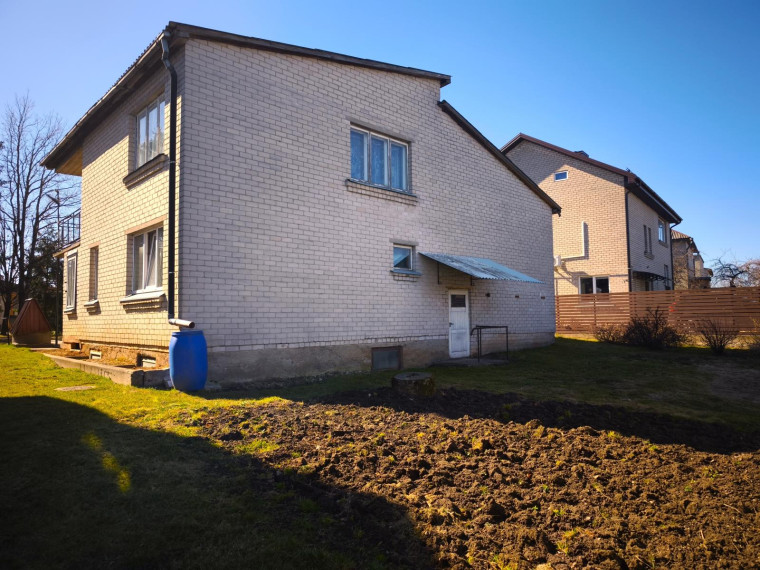 Parduodamas namas Švyturio g., Anykščių m., Anykščių r. sav., 124.00 m² ploto 4 kambariai 5