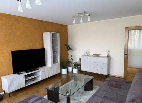 Parduodamas butas Birželio 23-iosios g., Dainava, Kauno m., Kauno m. sav., 75.35 m² ploto 4 kambariai Parduodamas butas Birželio 23-iosios g., Dainava, Kauno m., Kauno m. sav., 75.35 m² ploto 4 kambariai