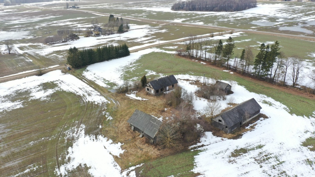 Parduodamas namas Raseinių r. sav., Šarkaimio k., Šarkaimio k., 104.9 m2 ploto, 1 aukštai 4