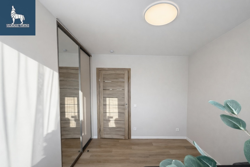 Parduodamas butas Daugėliškio g., Šnipiškės, Vilniaus m., Vilniaus m. sav., 60 m2 ploto, 3 kambariai 15