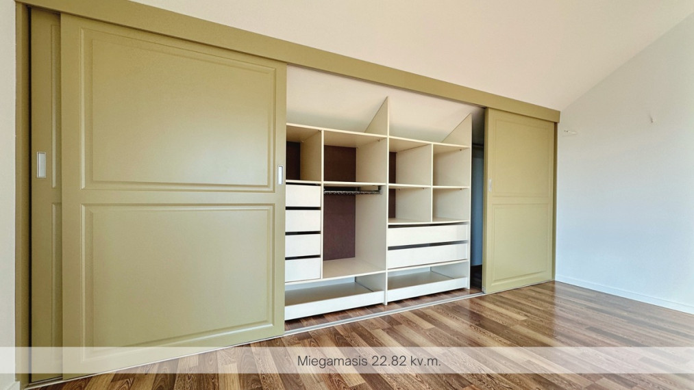Parduodamas namas Pušų g., Parąžės k., Kretingos r. sav., 179.72 m2 ploto, 2 aukštai 18